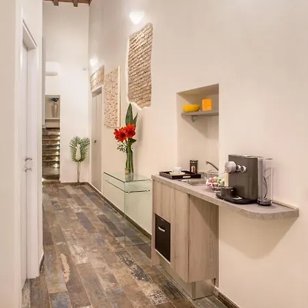 Mysuitetower Pantheon Maison d'hôtes 4*