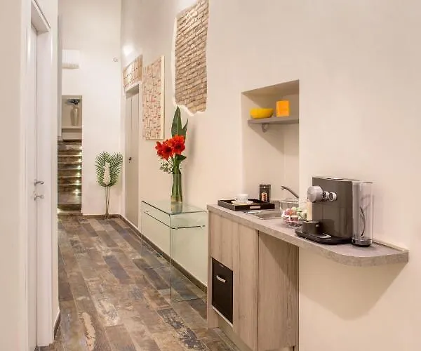 Mysuitetower Pantheon Maison d'hôtes 4*